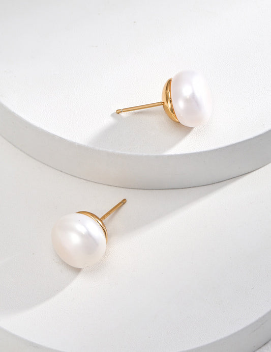 Pure Elegance: Sterling Silver Pearl Earrings