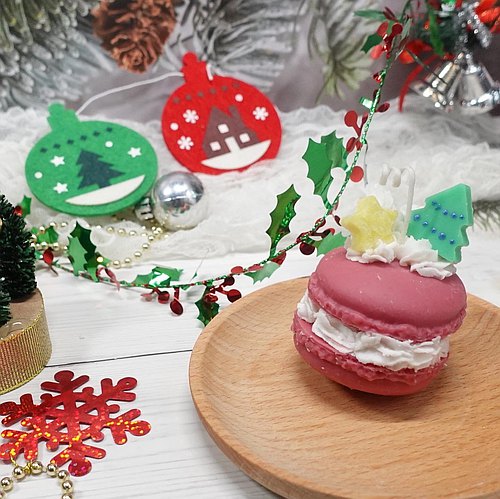 Workshop: Cartoon Christmas Macaroon Scented Candle