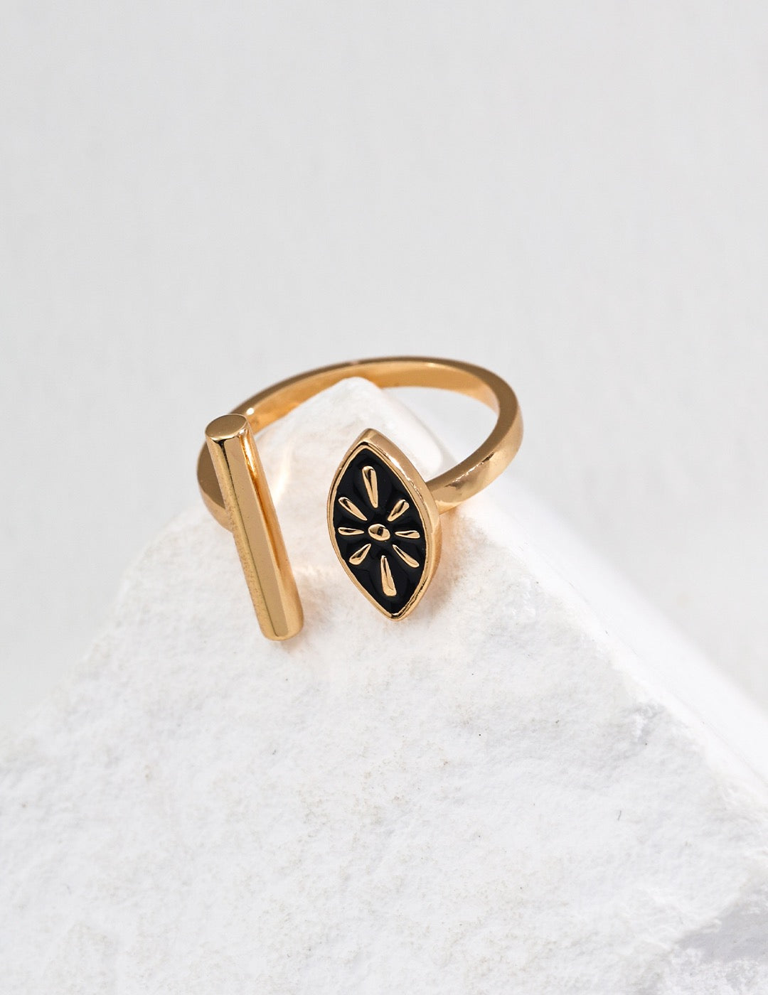 Sterling Silver With Dip Glaze Detailing Ring