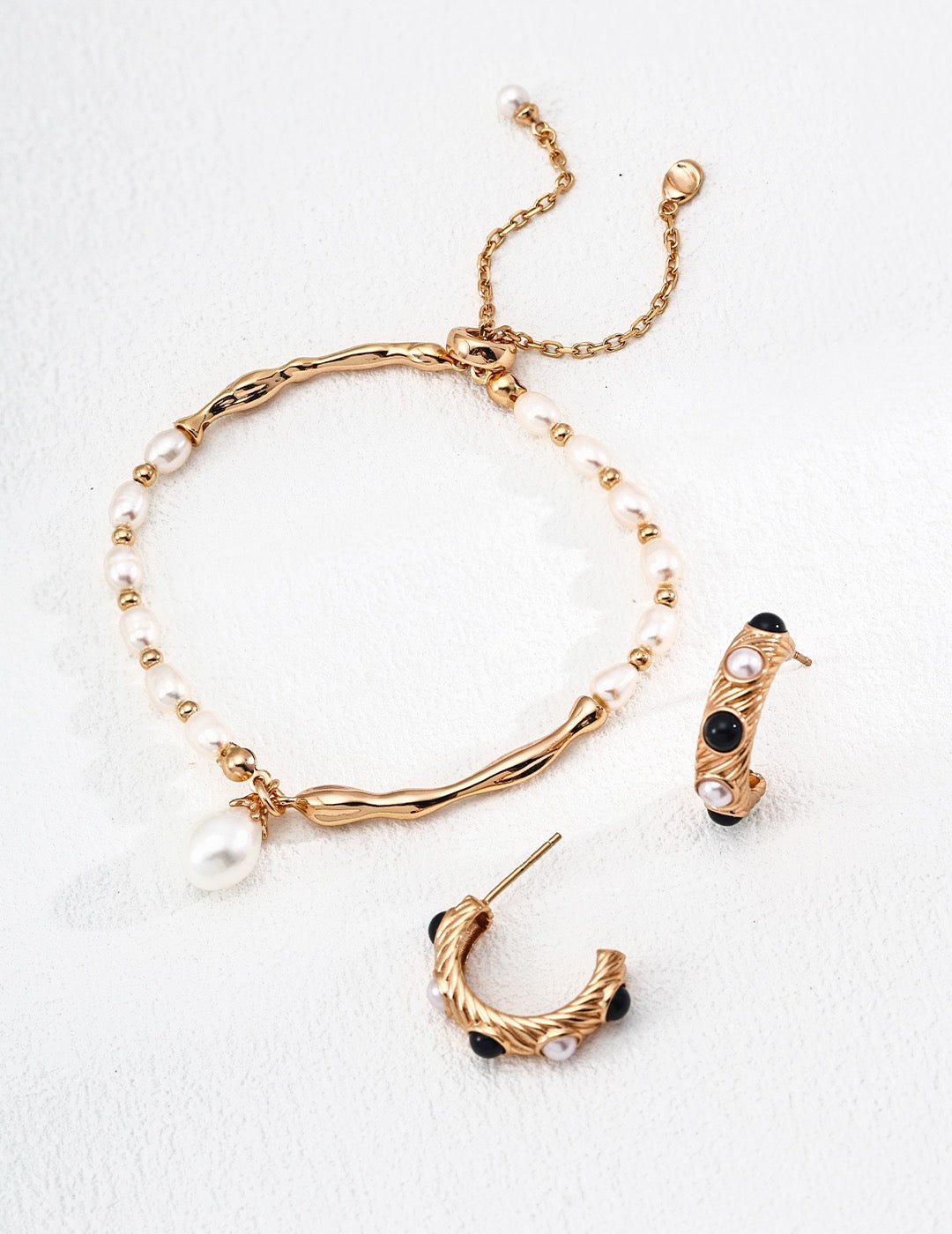 Sterling Silver and Natural Pearl Bracelet