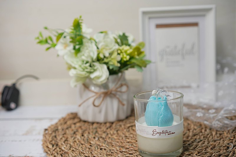 The Tulip Scented Container Candle - Sky Blue