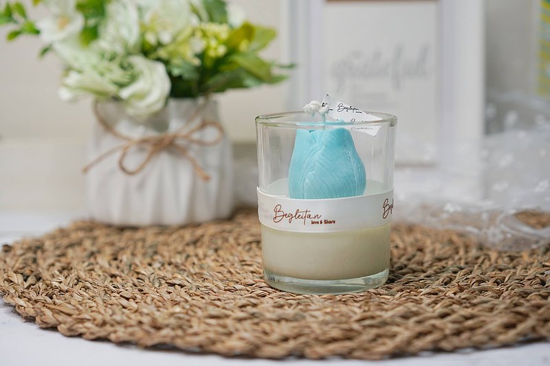The Tulip Scented Container Candle - Sky Blue