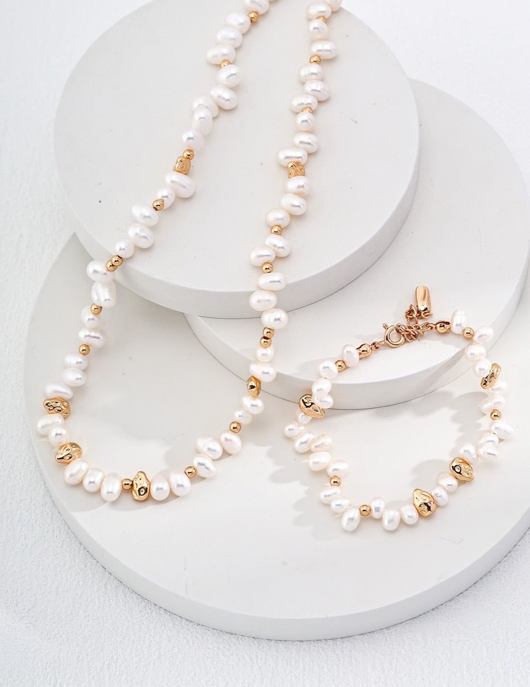Nature Pearl Bracelet / Necklace