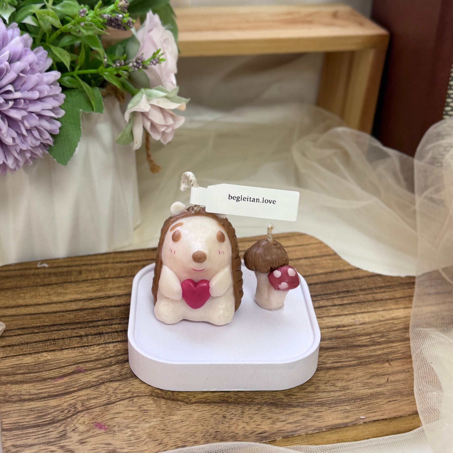 Handmade candles ✨Heart Hedgehog Candle