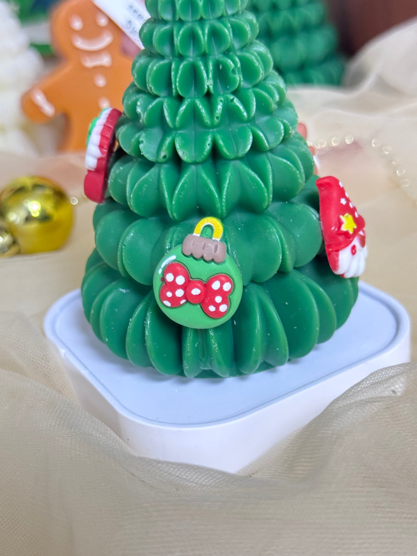 Handmade candles✨ Christmas Tree Scented Candle with Decoration