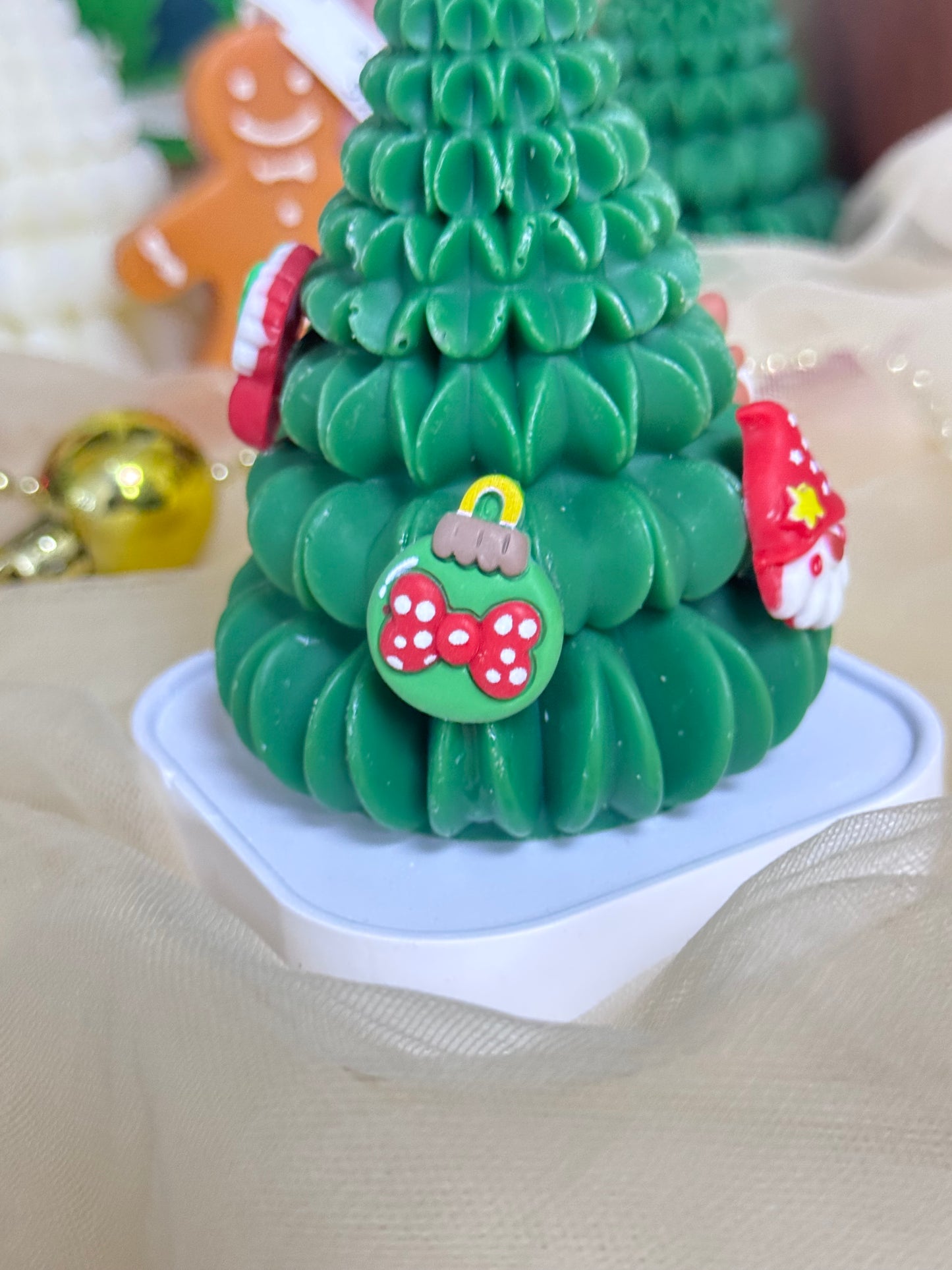 Handmade candles✨ Christmas Tree Scented Candle with Decoration