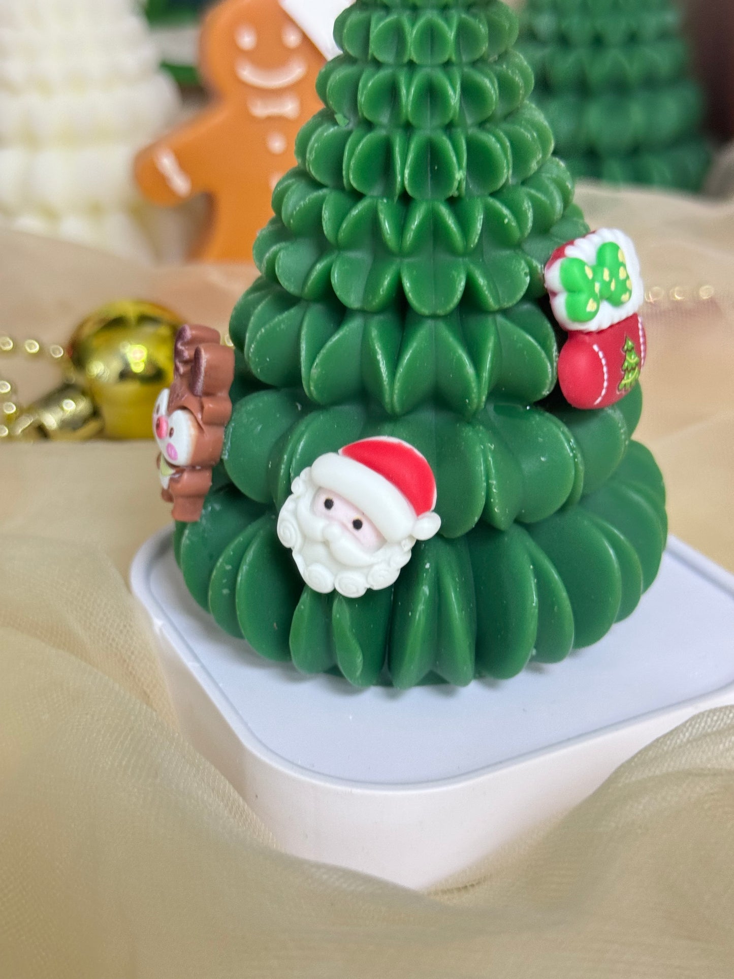Handmade candles✨ Christmas Tree Scented Candle with Decoration