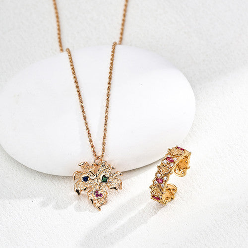 Leaf Design Zircon Pendant Necklace