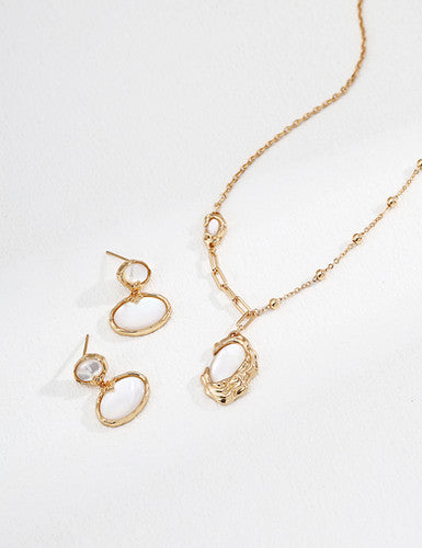 Classic Oval Mother-of-Pearl Earrings