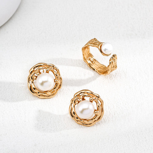 Hammered Sterling Silver Ring with Natural Pearl