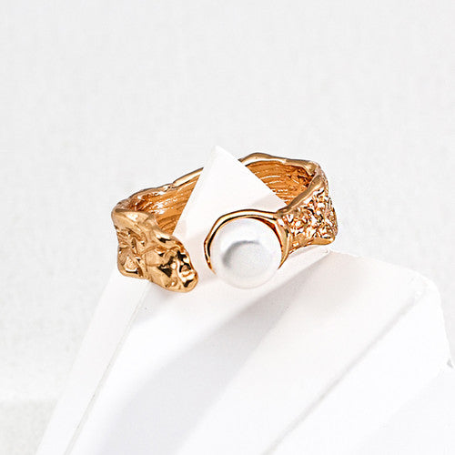 Hammered Sterling Silver Ring with Natural Pearl