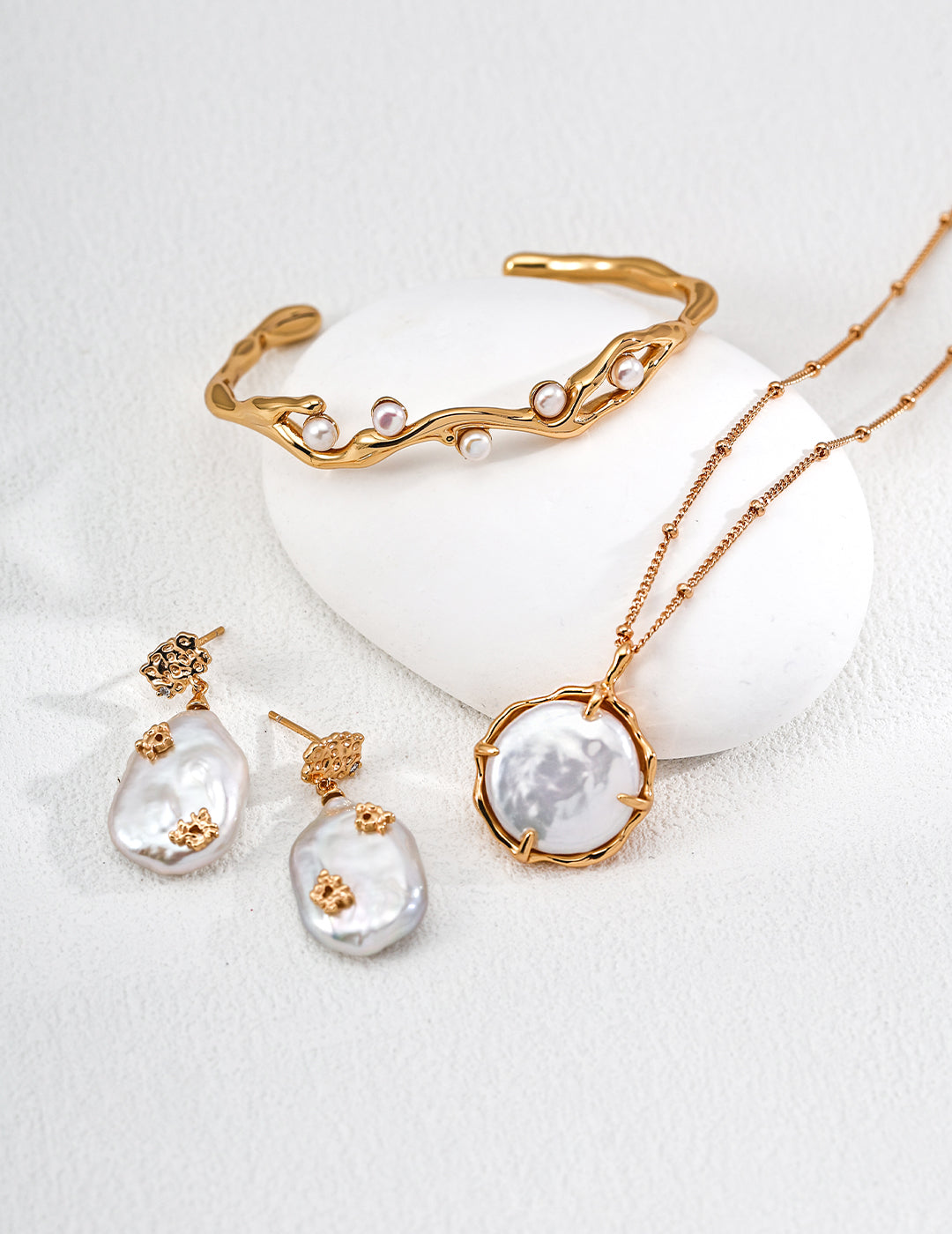 Moonlit Treasure S925 Silver Vintage Pearl Earrings – Intricate Zircon Detail