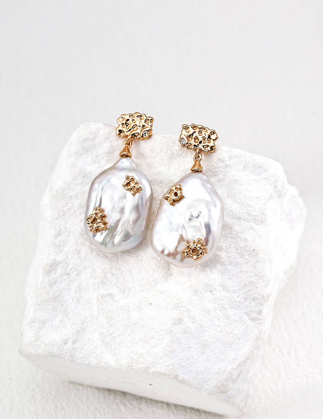 Moonlit Treasure S925 Silver Vintage Pearl Earrings – Intricate Zircon Detail