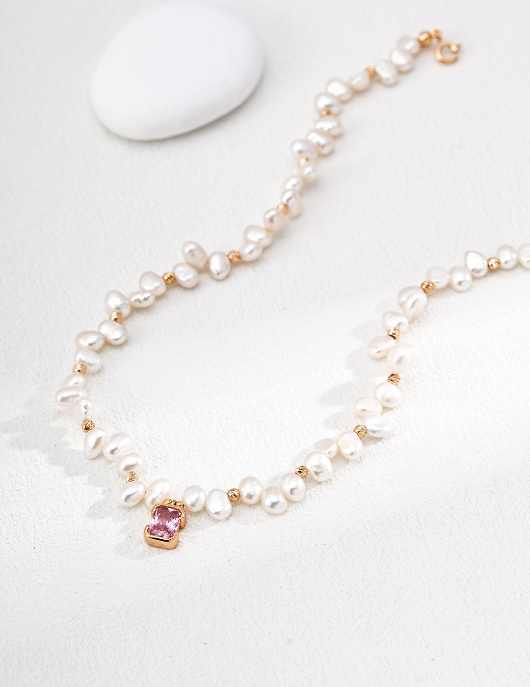Pink Gemstone Pendent with Exquisite Pearl Necklace