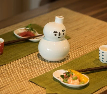[Japanese Sake Cup Set] Japanese-made cute snowman-shaped ceramic sake cup and sake pot set