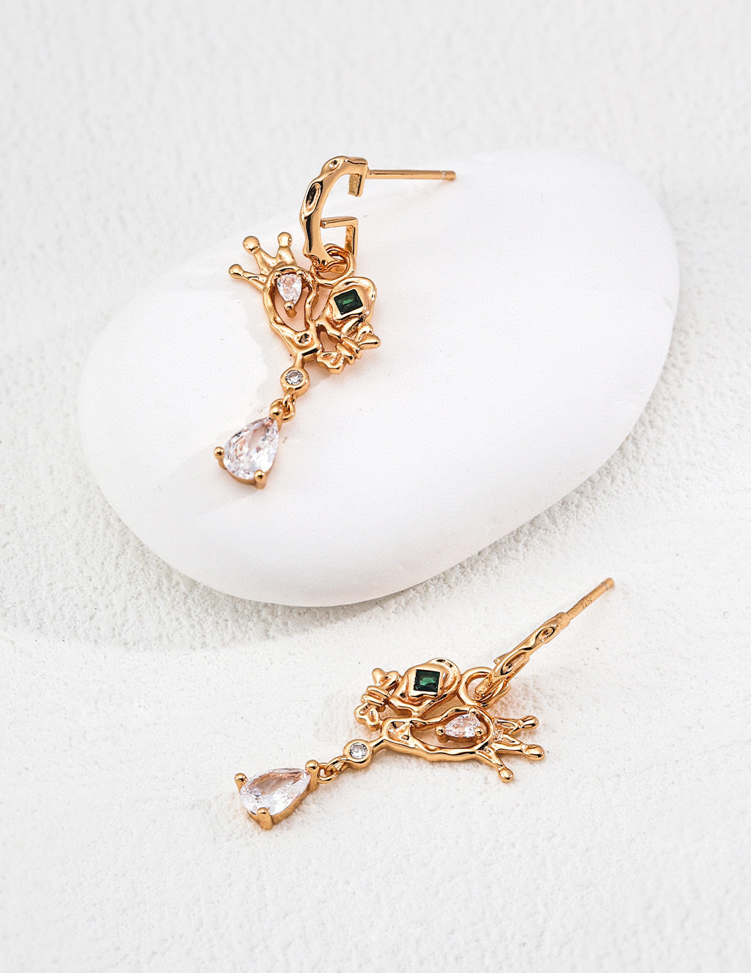 Moonlit Treasure Joker Bunny 系列——充滿復古魅力的奇思妙想金色珠寶