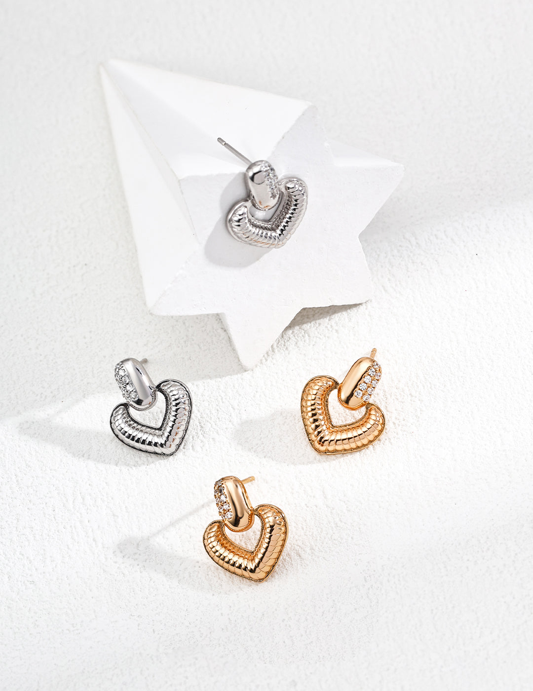 S925 silver heart-shaped earrings